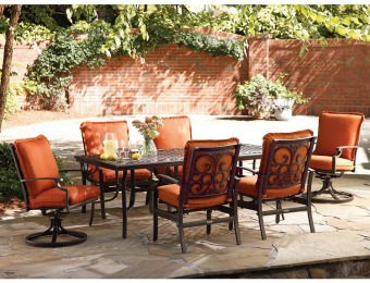 30% off Thomasville Messina 7-Pc Patio Dining Set w/ Cushions