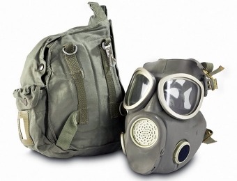 50% off New Polish M10 Military Surplus Gas Mask with Bag