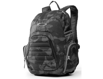 Up to 60% off Oakley Bags & Backpacks, 29 Styles