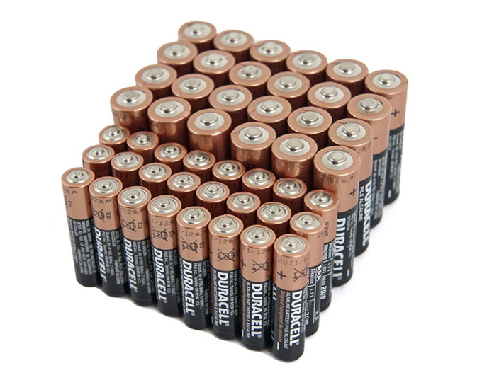 24 Duracell AA & 24 Duracell AAA batteries