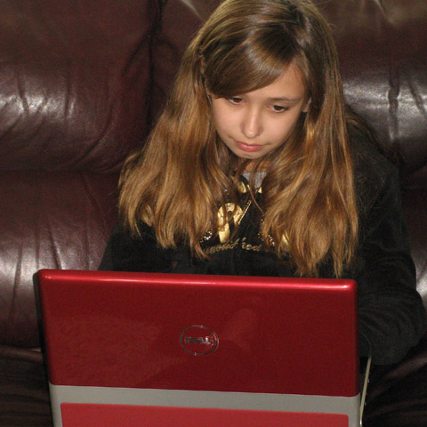Dell XPS 16 Laptop Daughter