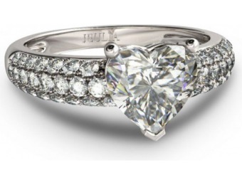 75% off Jeulia 1.5 CT Heart Cut Created White Sapphire Ring