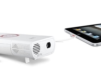 58% off 3M MP225a Mobile Projector with Free Spare Battery