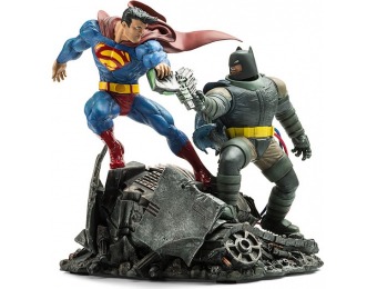 $140 off Dark Knight Returns: Batman vs. Superman Statue