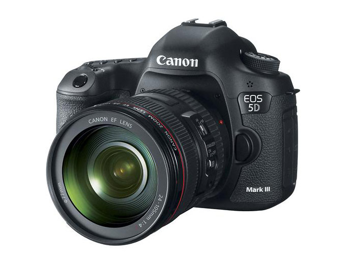 Canon EOS 5D Mark III DSLR Camera w/ Lens