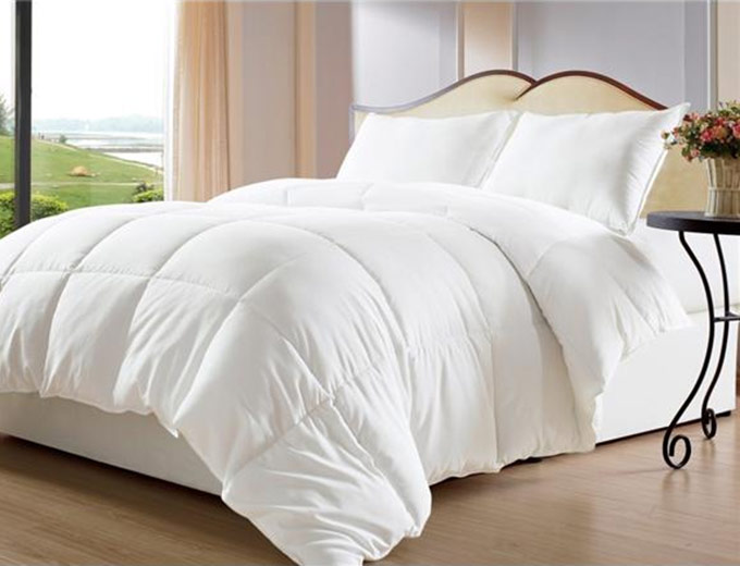 White Goose Down Alternative Comforter