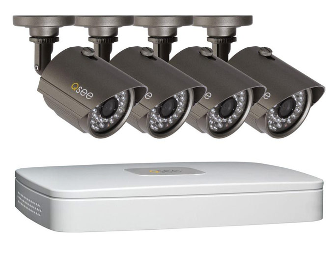 Q-SEE QC304-4H4-5 Surveillance System