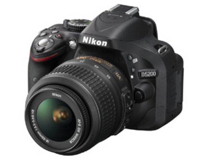 Nikon D5200 24.1MP SLR Camera w/Zoom Lens