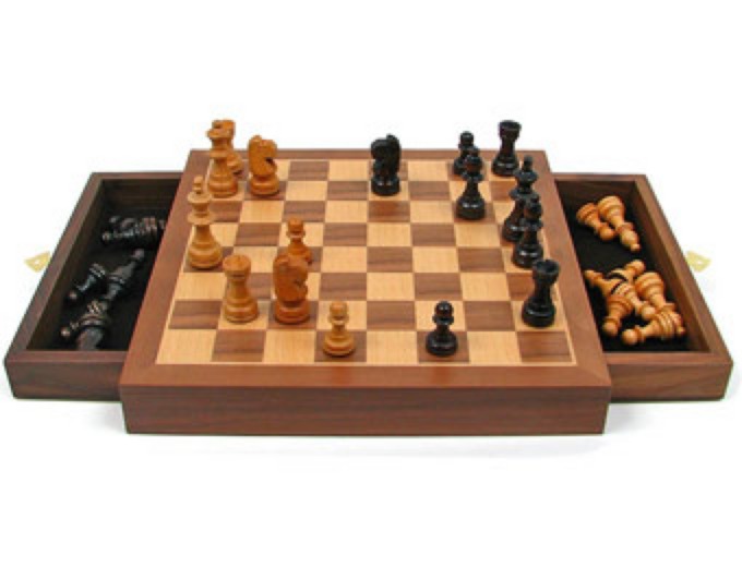 Wood Chessboardt w/ Staunton Wood Chessmen